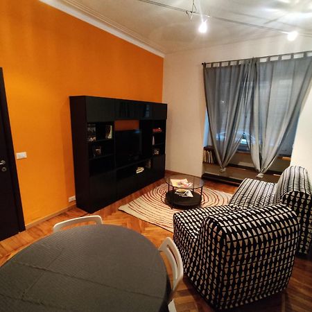 Bell'Appartamento In Cit Turin, Interamente Ristrutturato ภายนอก รูปภาพ
